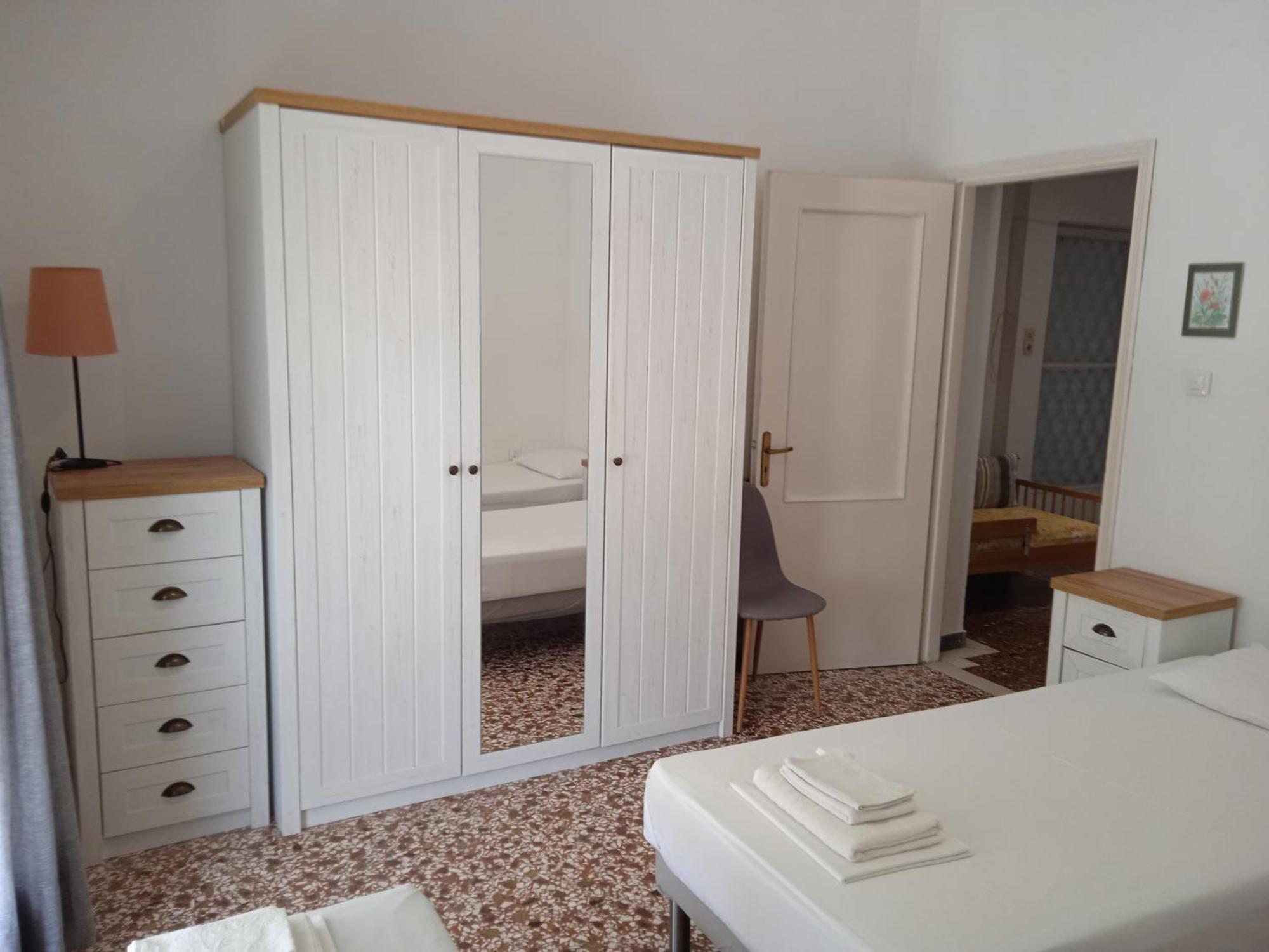 Elina'S Room Poros Town Zewnętrze zdjęcie